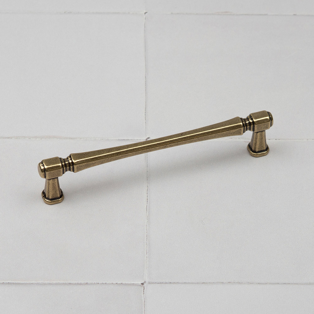 Handle & Home Antique Brass Handle 128mm Image 2