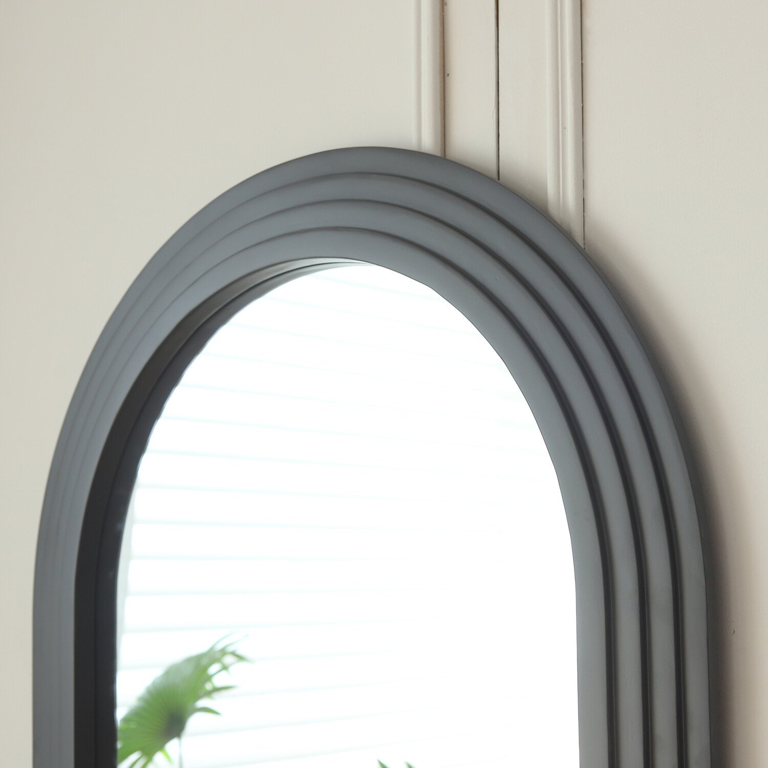 Evie Ridged Arch Lean To Mirror   Charcoal Image 4