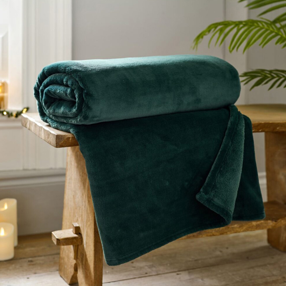 Deyongs Coco Touch Pine Throw 140 x 180cm Image 2