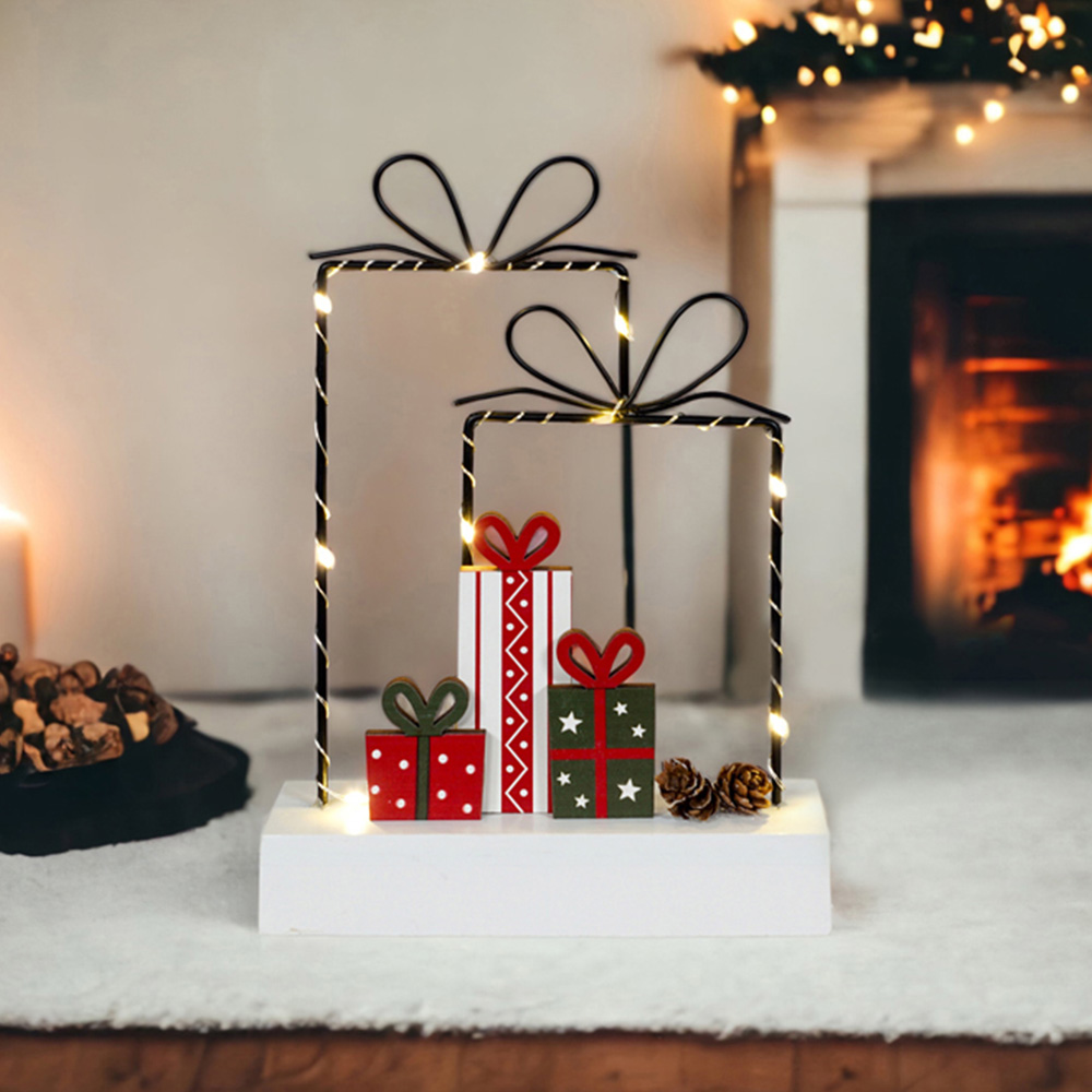 Xmas Haus Wired LED Present Festive Display Image 5