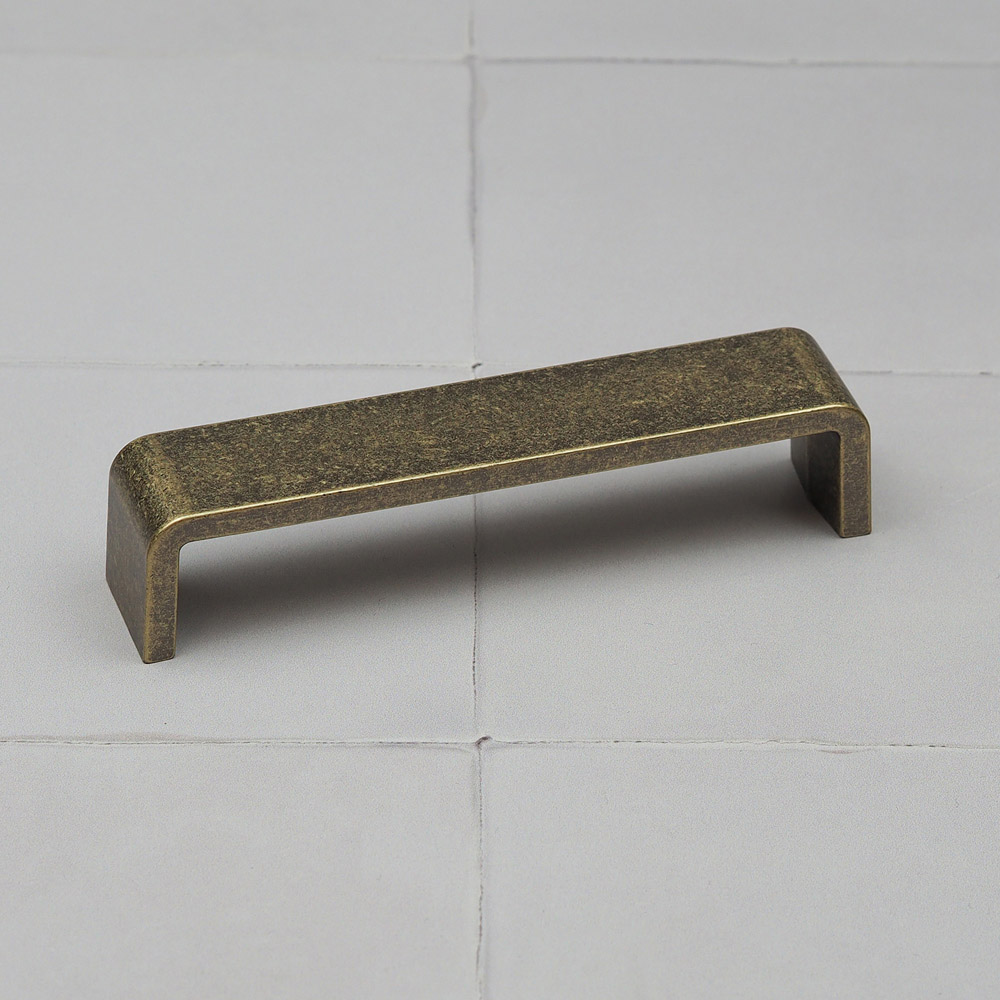 Handle & Home Antique Brass Handle 128mm Image 2