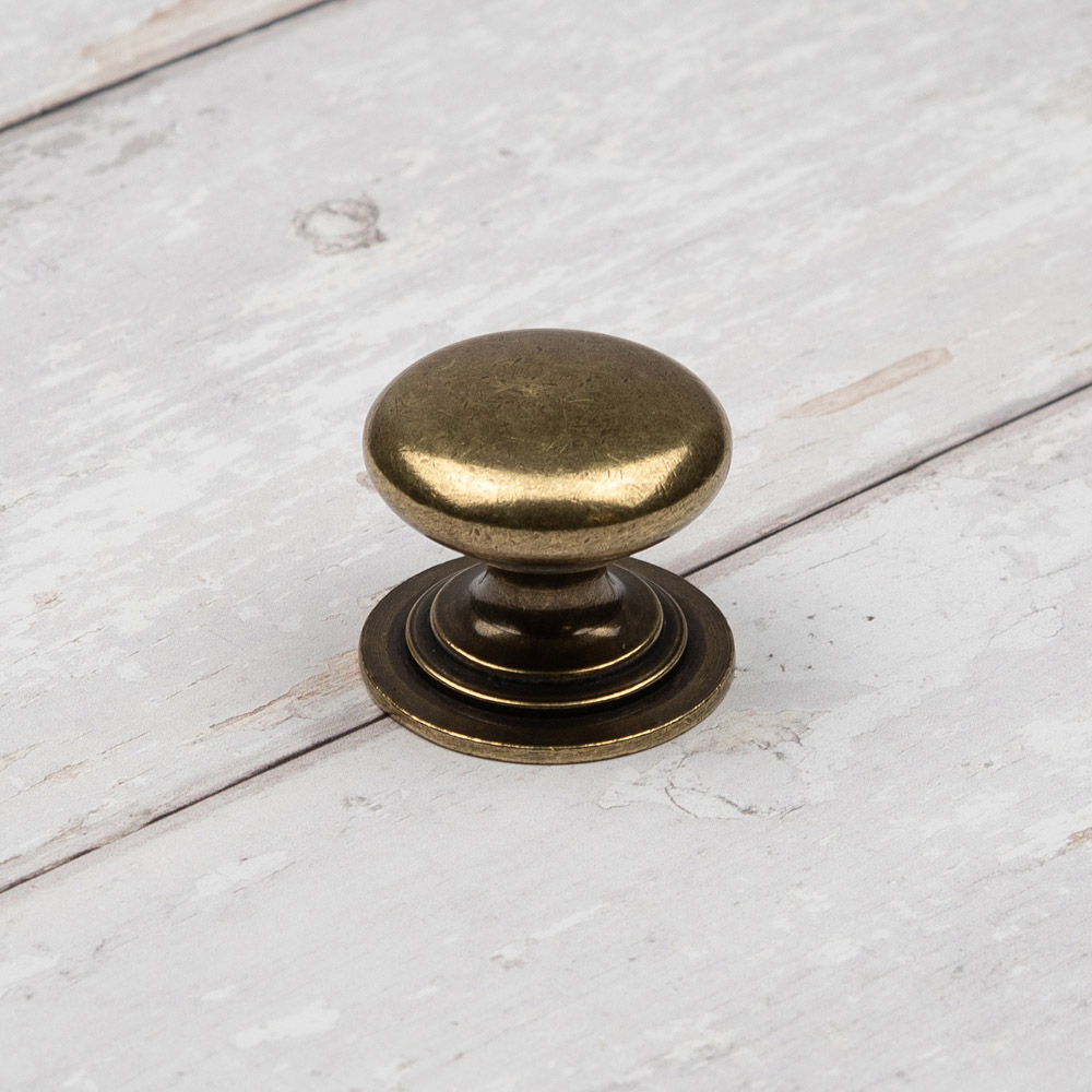 Handle & Home Antique Brass Knob 38mm Image 3