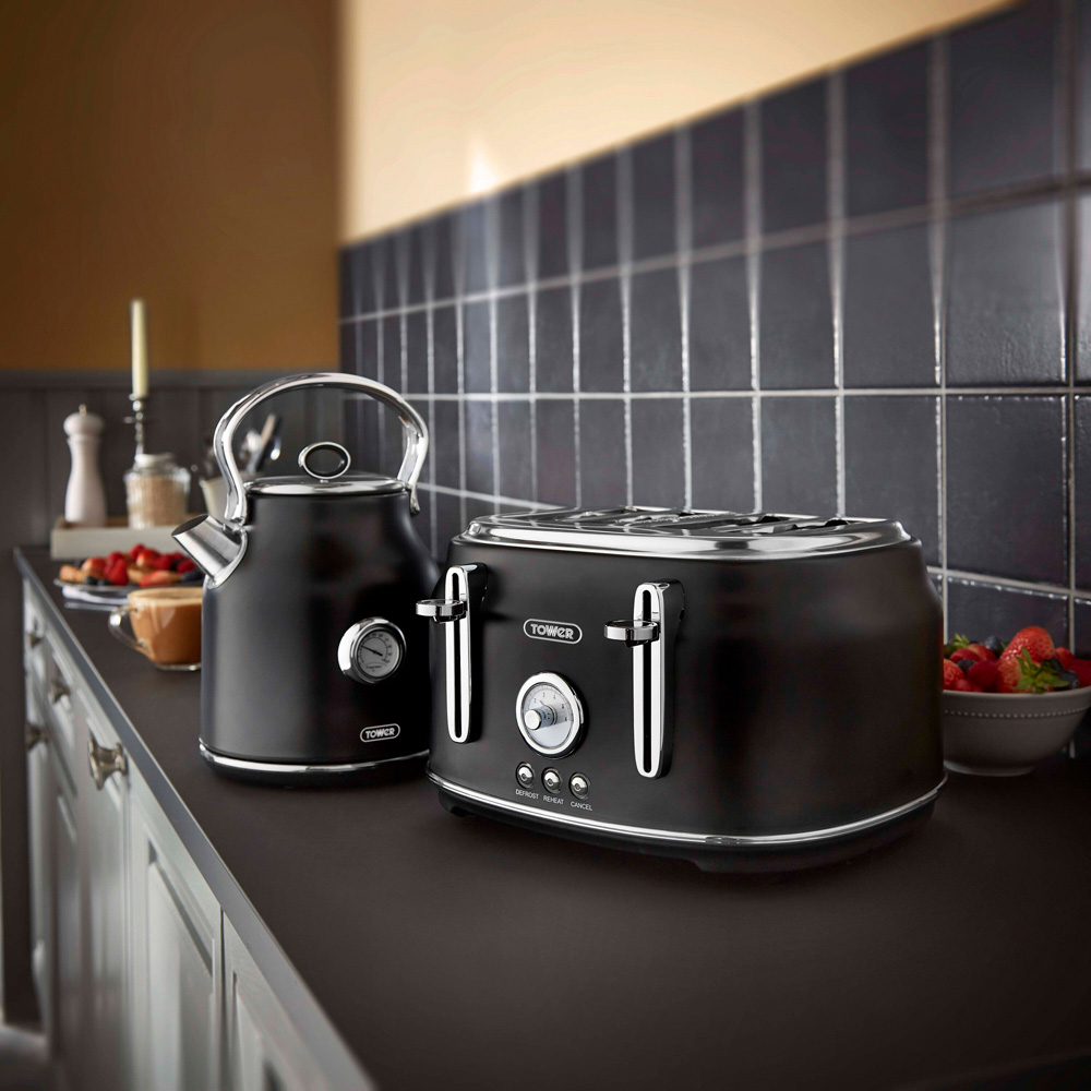 Tower Renaissance EEJB187 Black 4 Slice Toaster with 1.7L Kettle Set Image 2