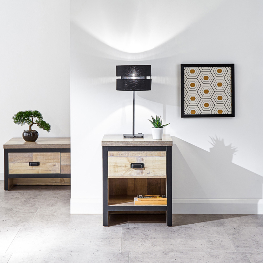 GFW Boston Single Drawer Oak Lamp Table Image 8