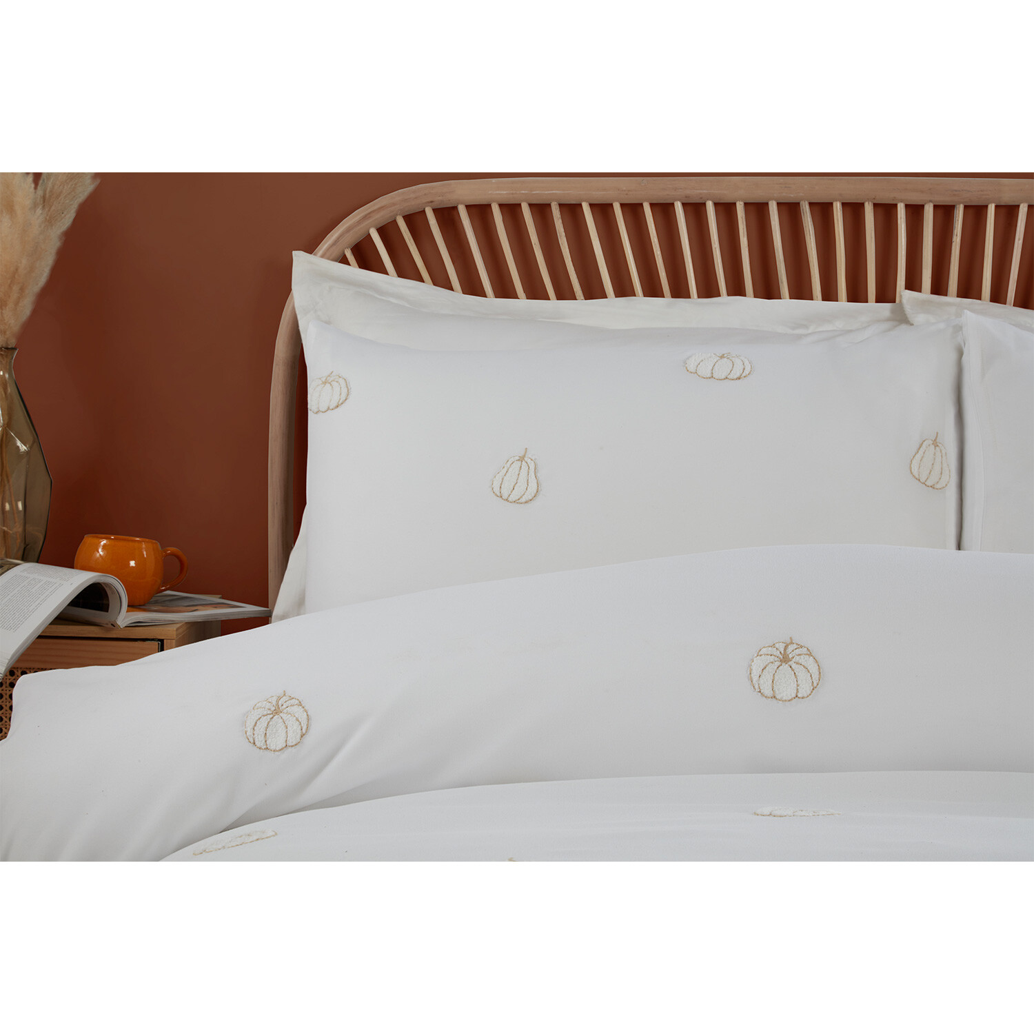 Pumpkin Duvet Cover and Pillowcase Set - White / Superking Image 5