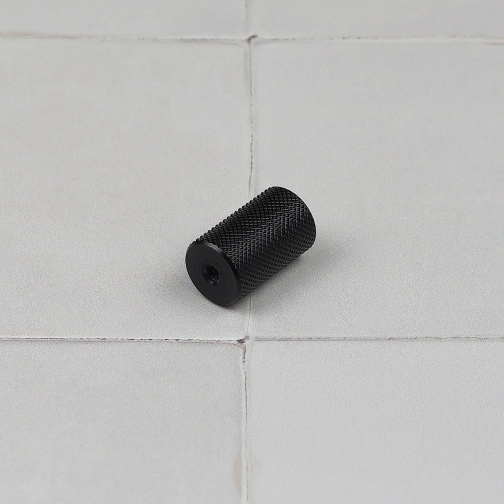 Handle & Home Knurled Matt Black Knob 17mm Image 5