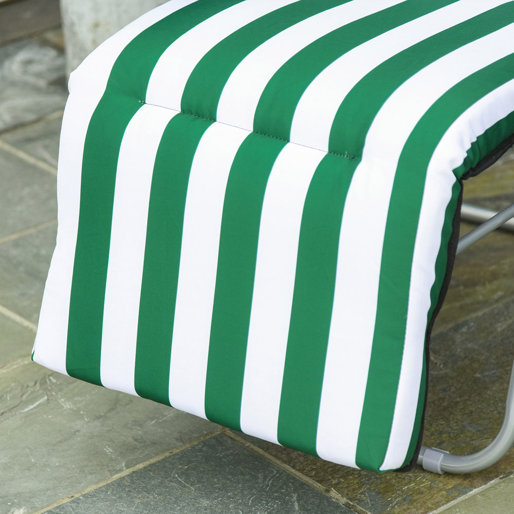 Outsunny Set of 2 Green and White Folding Recliner Chair Image 3