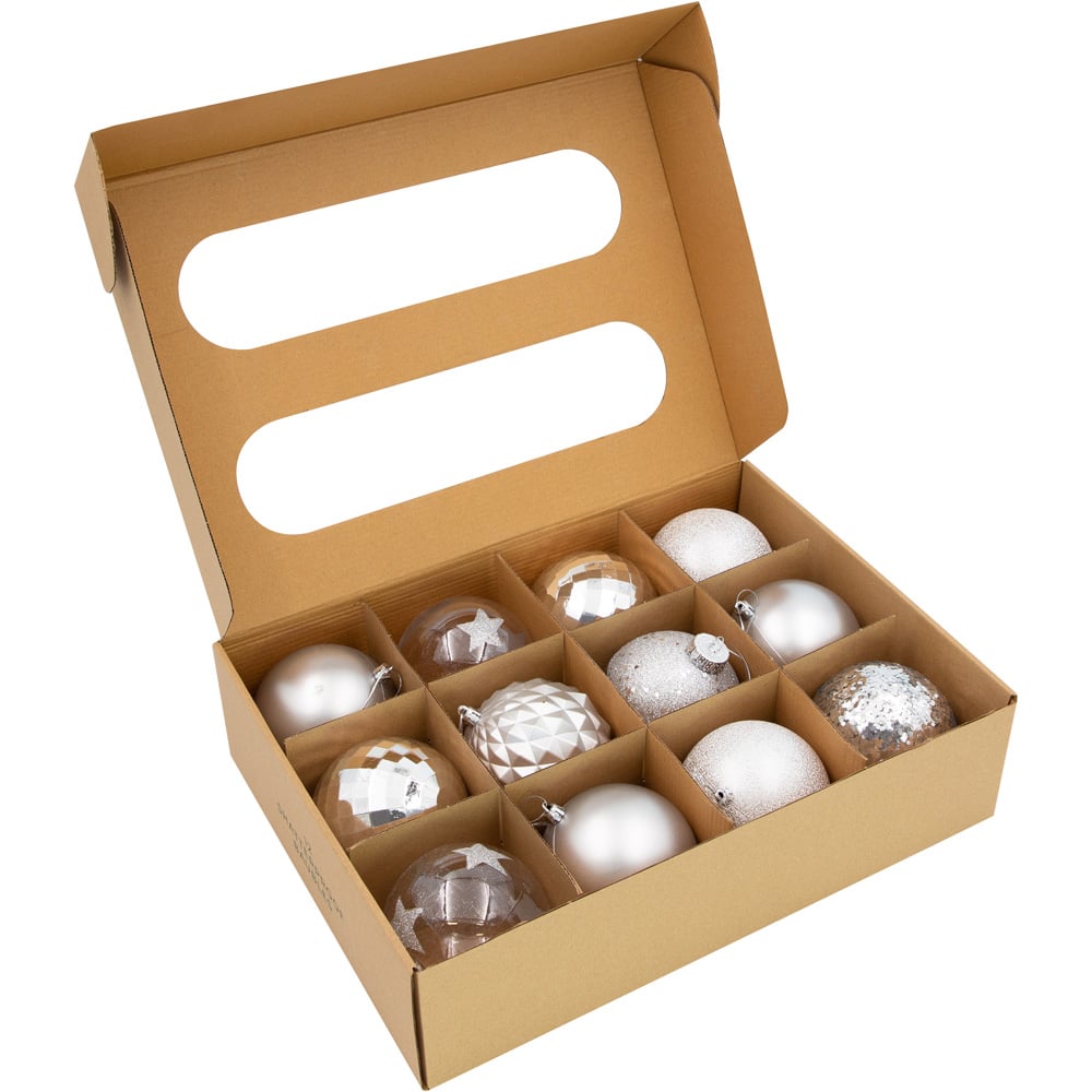 The Christmas Workshop Silver Shatterproof Bauble 12 Pack Image 4