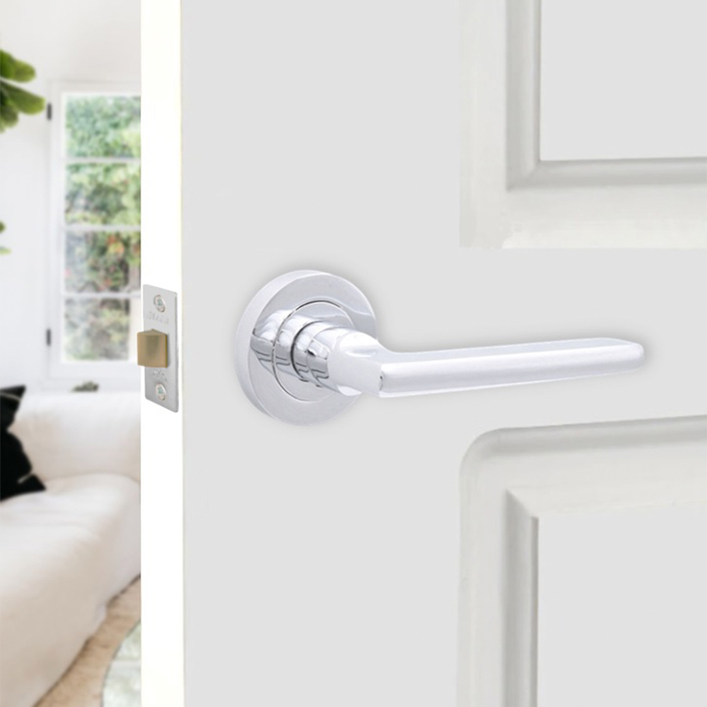 Spira Brass Drox Polished Chrome Lever Door Handle 2 Pack Image 2