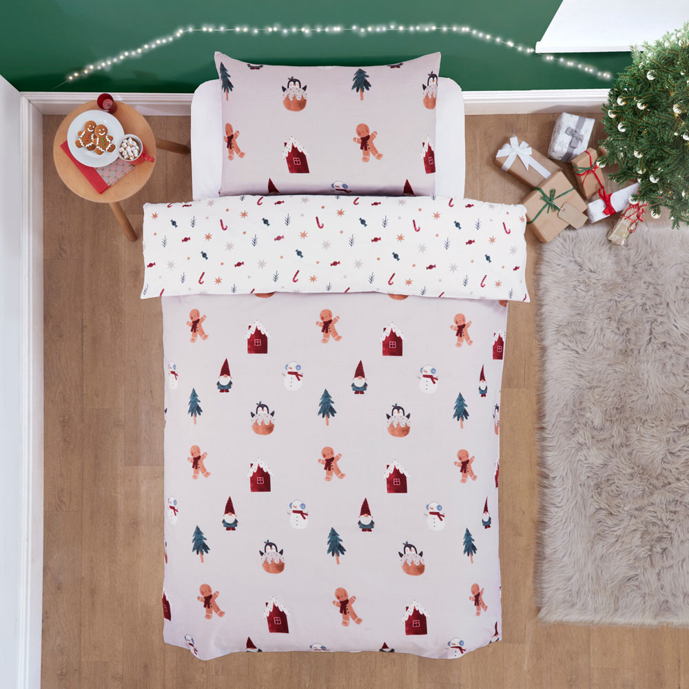 Christmas Characters Duvet Set - Pink and White Image 5