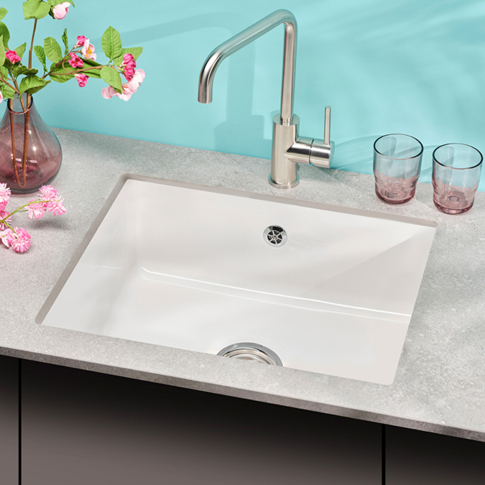 Reginox Mataro II White Single Bowl Ceramic Sink 430 x 557mm Image 2