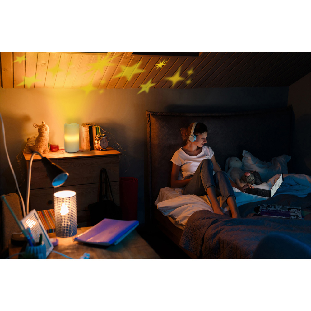 St Helens Star LED Candle Projector Image 7