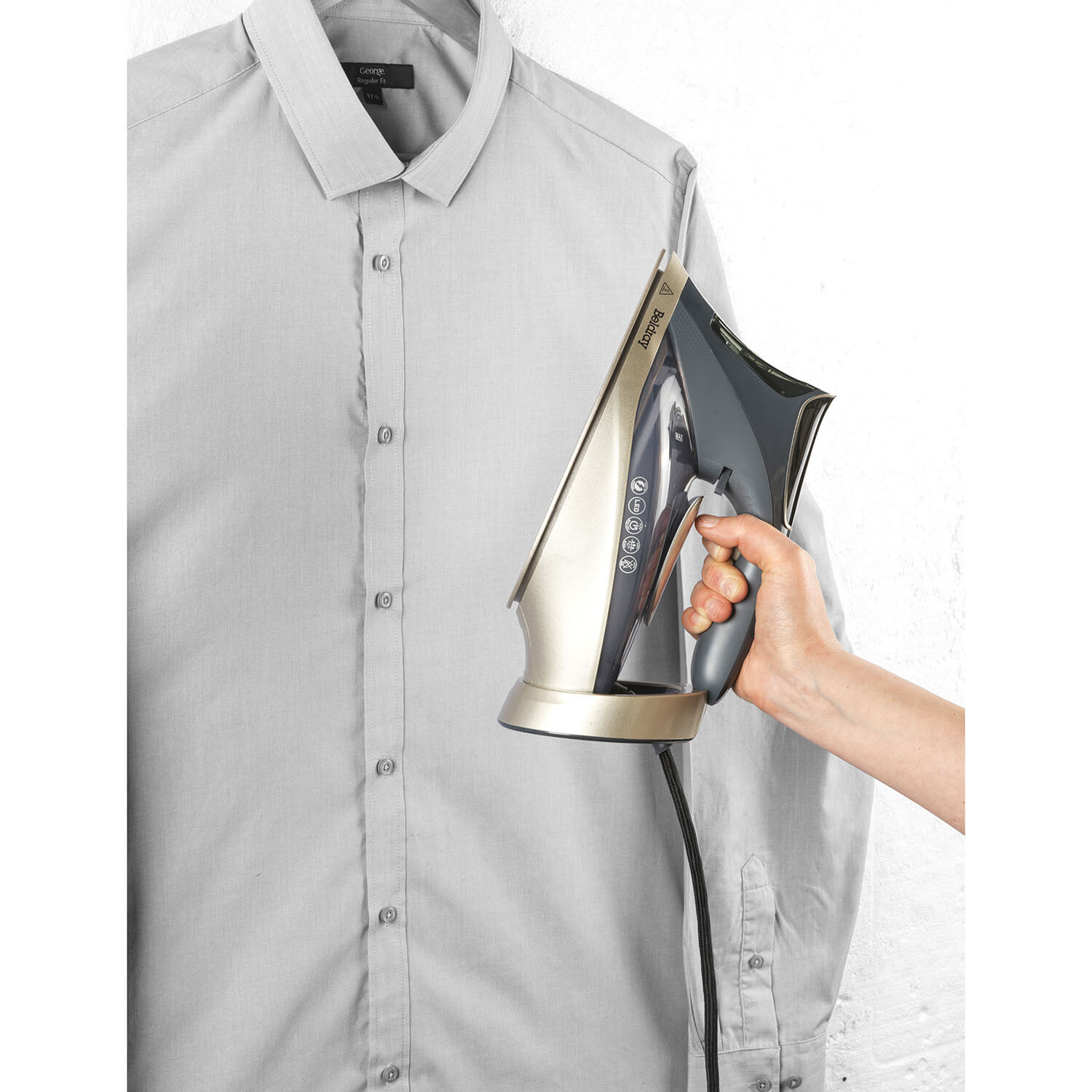 Beldray Digital Steam Iron 3200W - Black and Gold Image 6