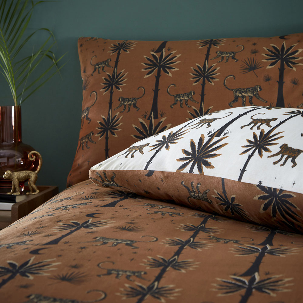 furn. Desert Monkey King Size Amber Duvet Set Image 3