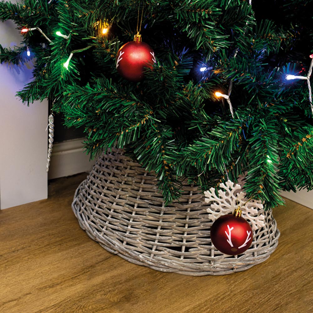 St Helens Brown Wicker Christmas Tree Skirt 28 x 57cm Image 3