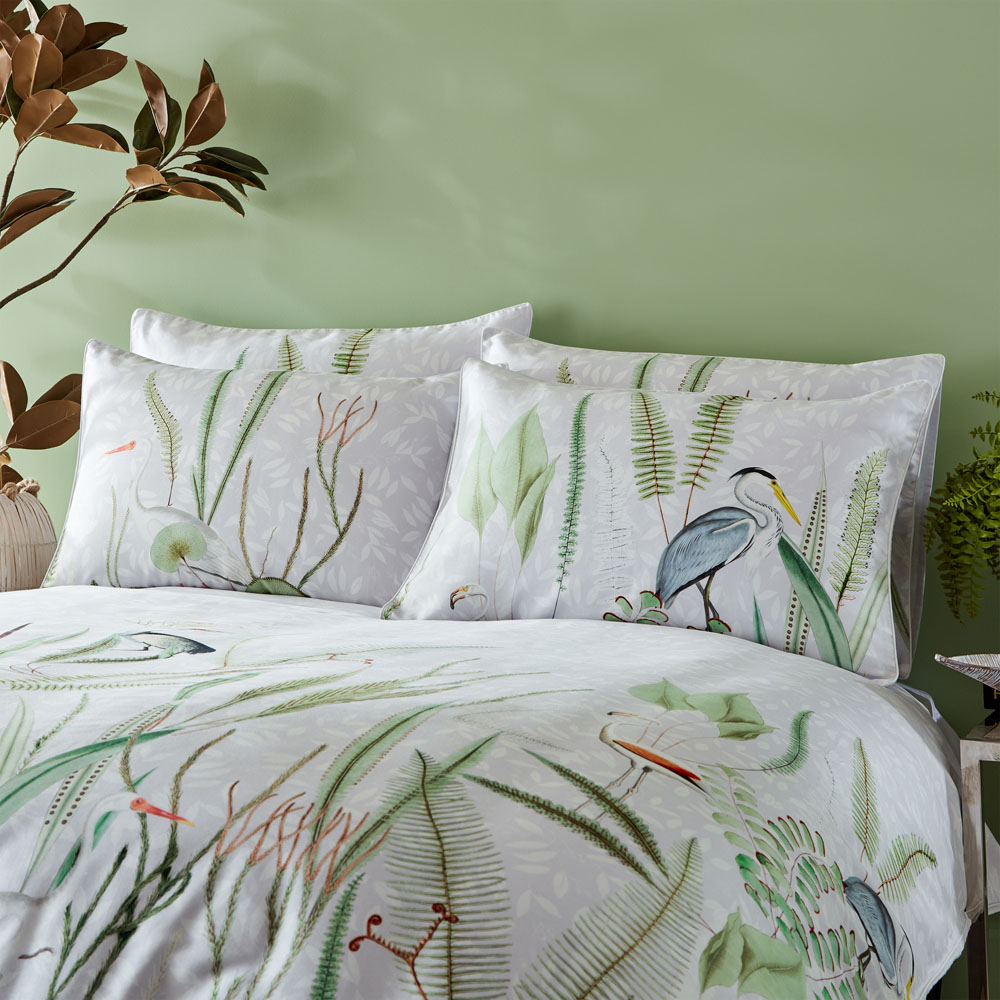 Paoletti Aaliyah King Size Botanical Duvet Cover Set Image 5