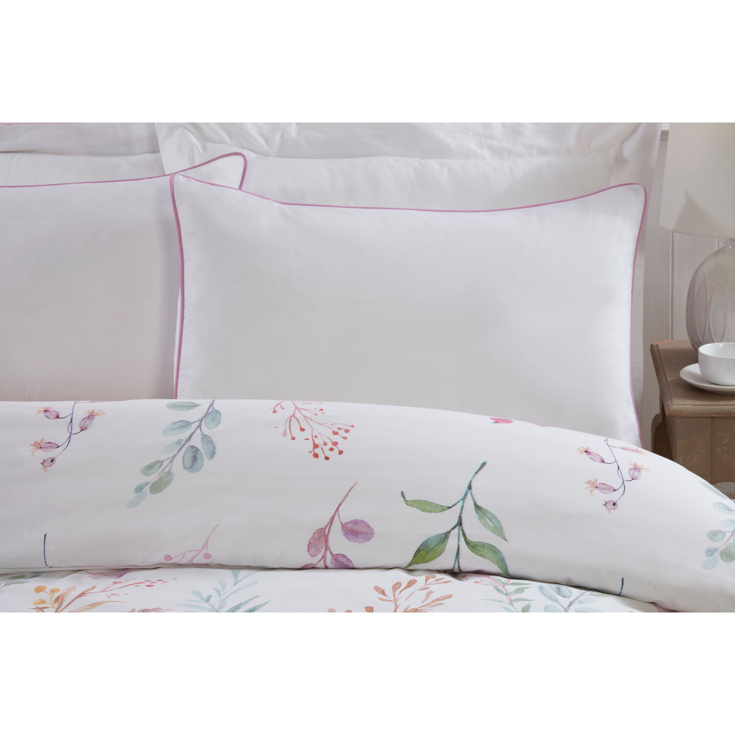 Divante Double Wildflowers Duvet Set Image 3
