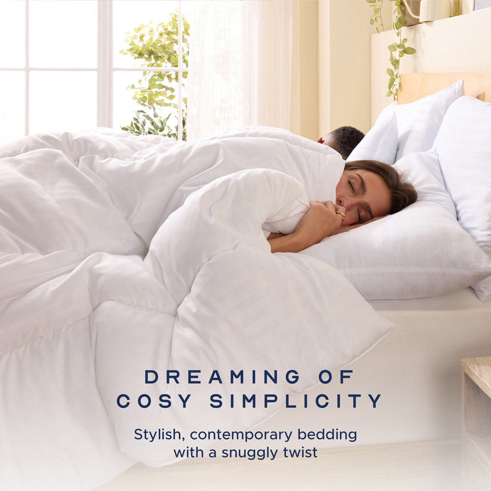 Snuggledown Single White Scandinavian Hollowfibre Duvet 4.5 Tog Image 2