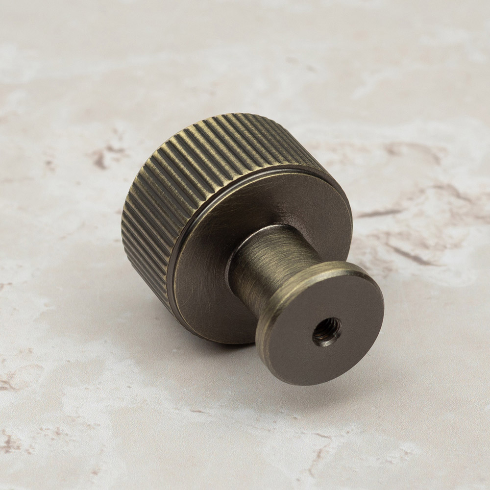 Handle & Home Antique Brass Reeded T-Bar Knob 29mm Image 3