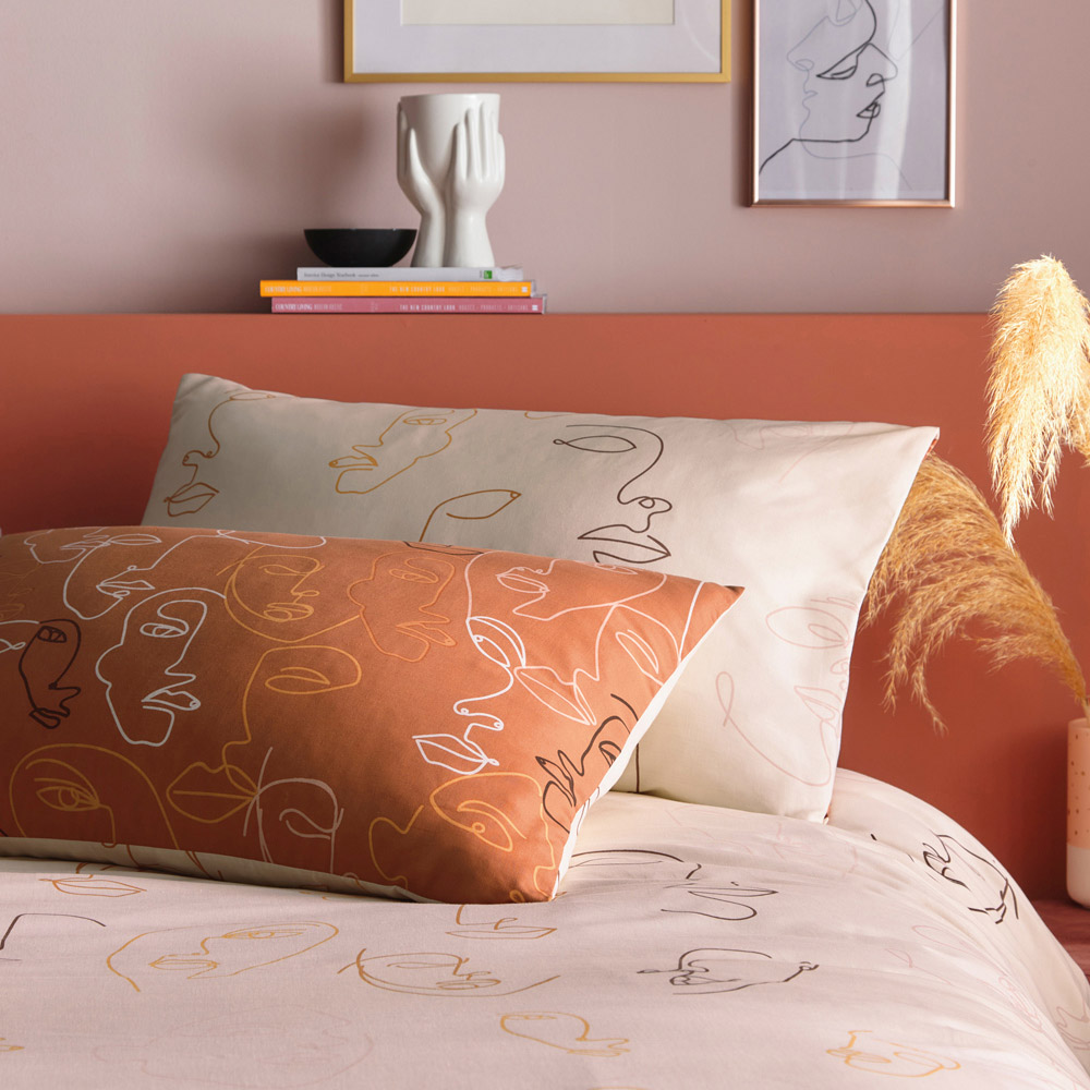 furn. Kindred King Size Apricot Duvet Set Image 3