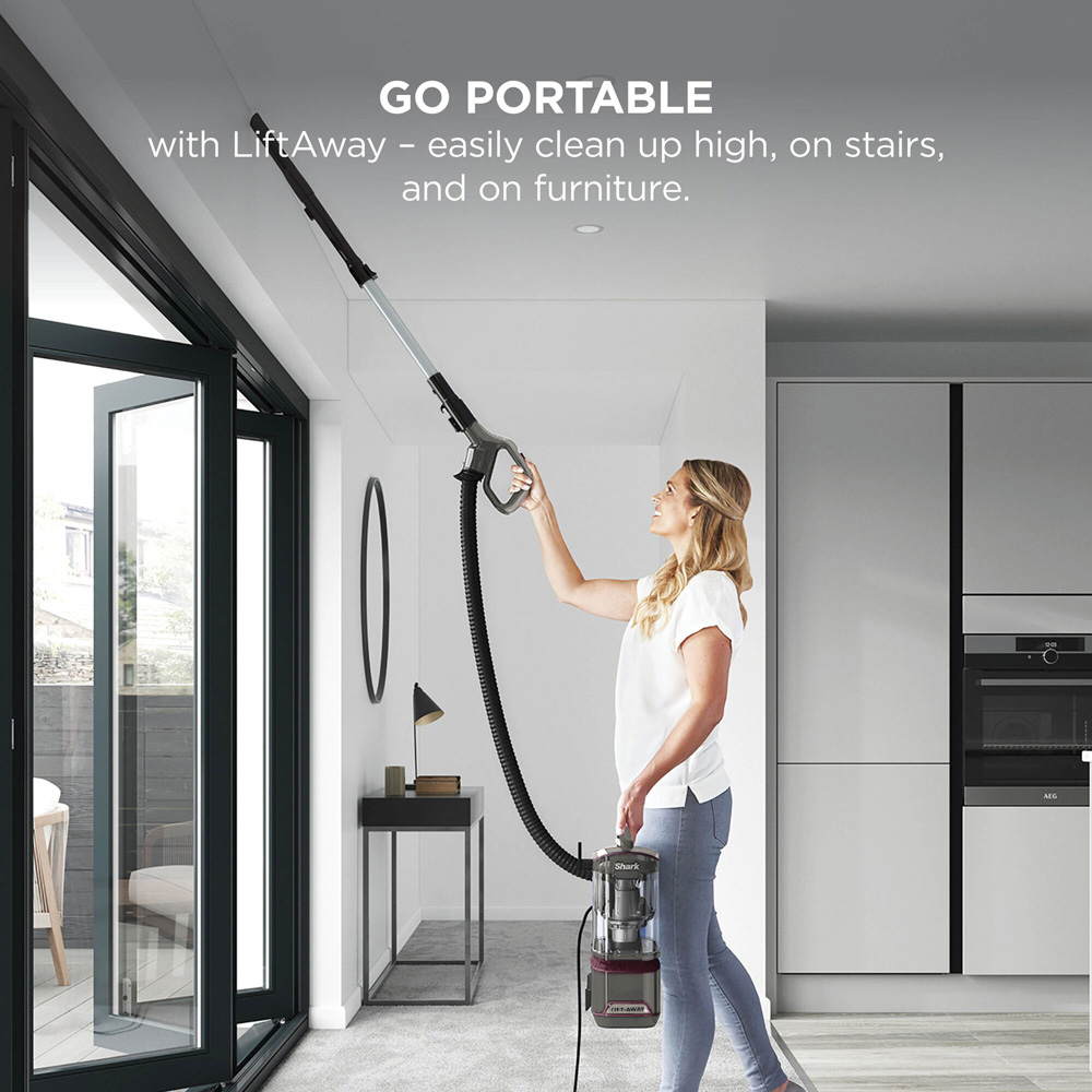 Shark NV603UKT Black and Red Liftaway Vacuum Cleaner Image 7