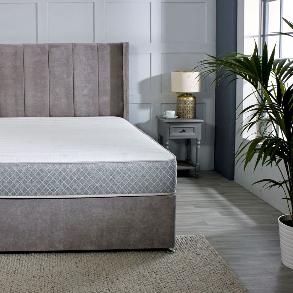 Starlight Beds King Size Straight Line Hybrid Memory Foam and Spring Mattress Image 4