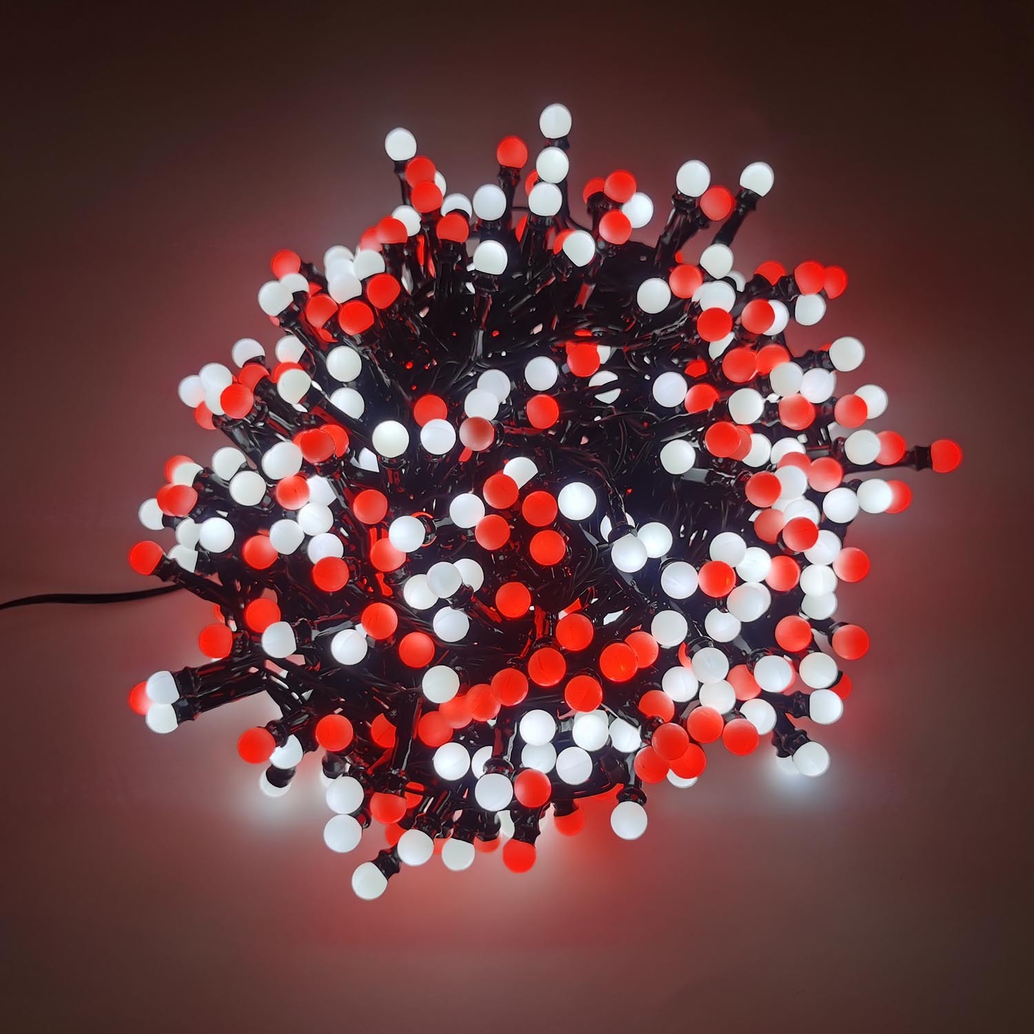 Christmas Red and White String Lights Chain Image 3