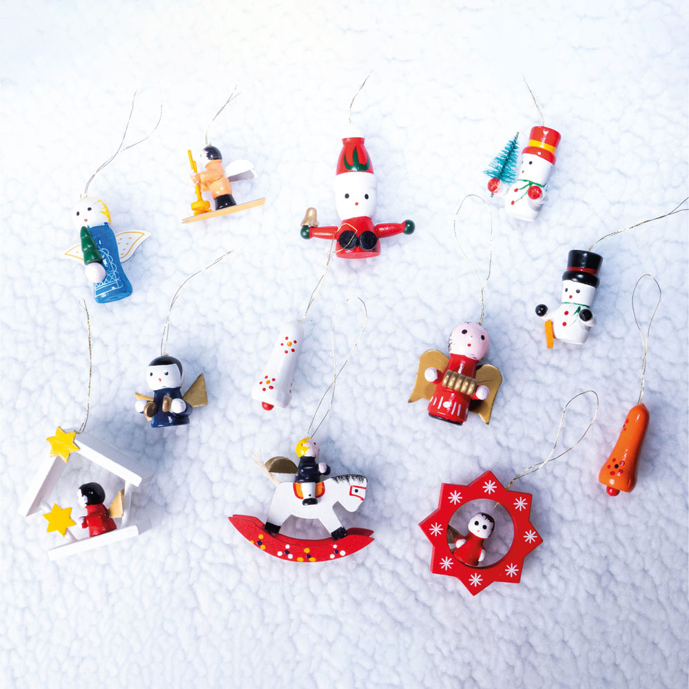 St Helens Assorted Wooden Hanging Decorations 12 Pack Image 3