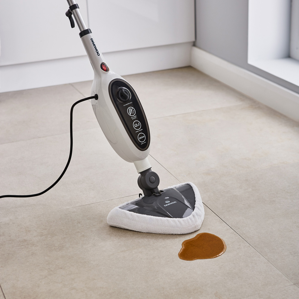 Daewoo FLR00170GE 12-in-1 Hand Held Steam Mop 1300W Image 7