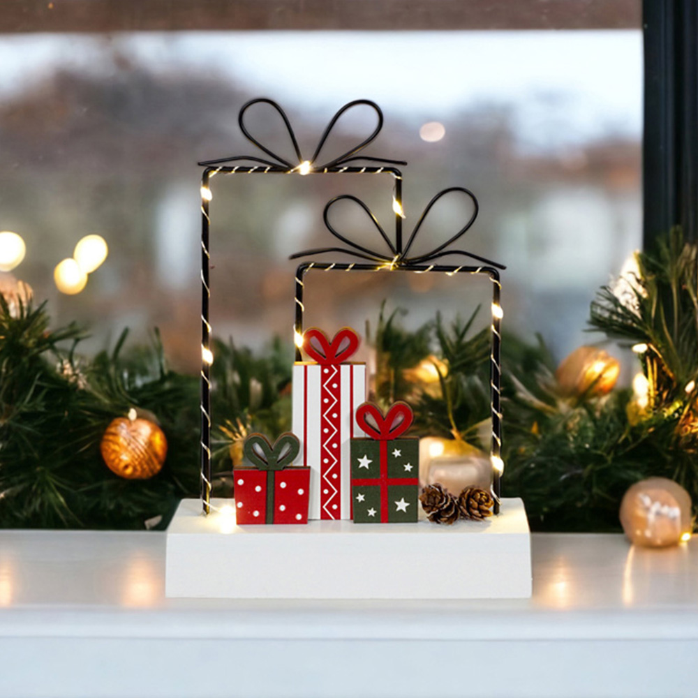 Xmas Haus Wired LED Present Festive Display Image 3