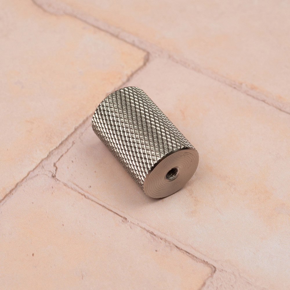 Handle & Home Knurled Brushed Nickel Knob 17mm Image 5