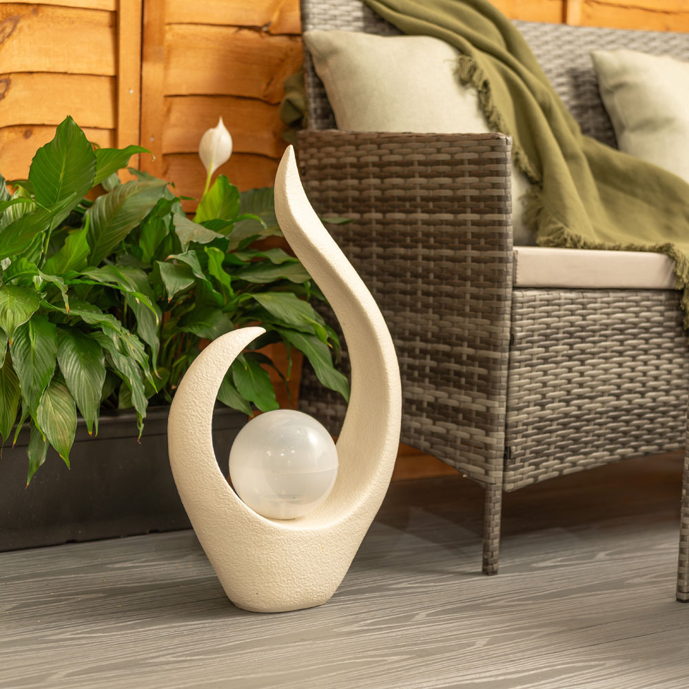 ValueLight Abstract White Outdoor Solar Decorative Light Image 3