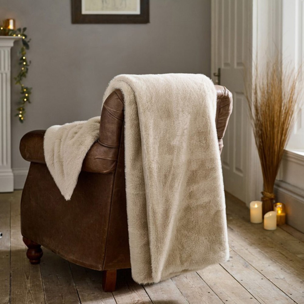 Deyongs Ashford Natural Throw 130 x 180cm Image 2