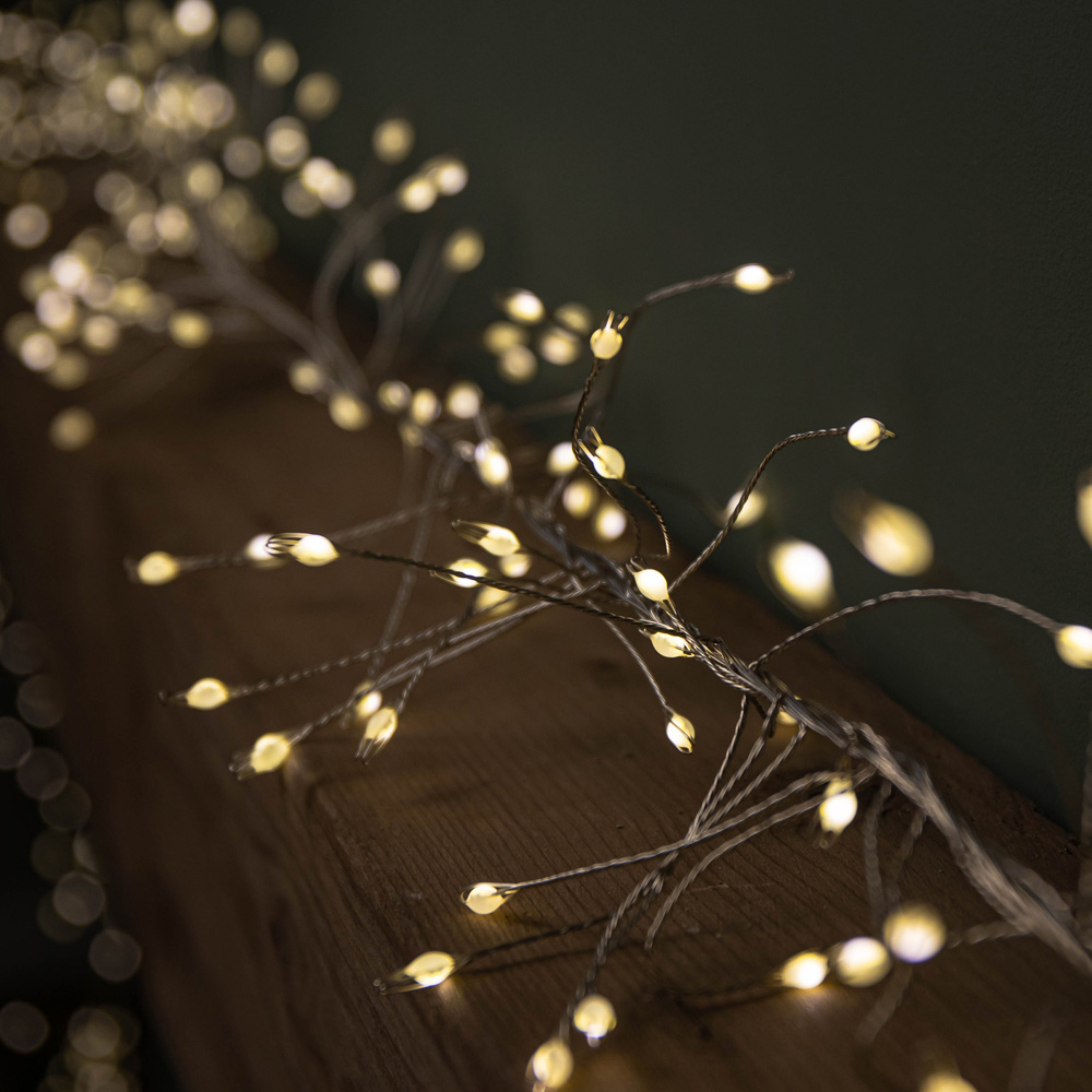 Premier UltraBrights 860 Warm White LED Silver Pin Wire Cluster Light 5.4m Image 5