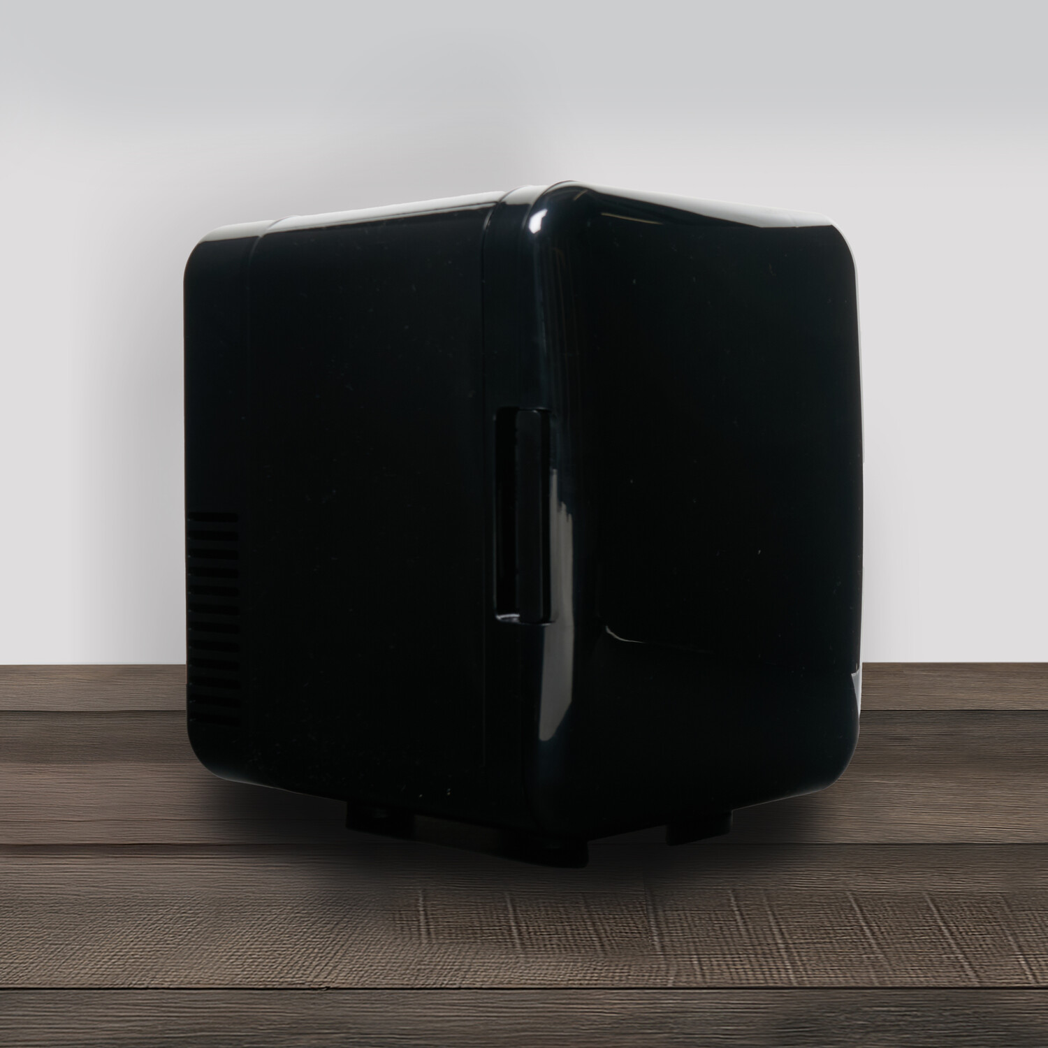 Kitchen Master Mini Fridge 4L Black Image 10