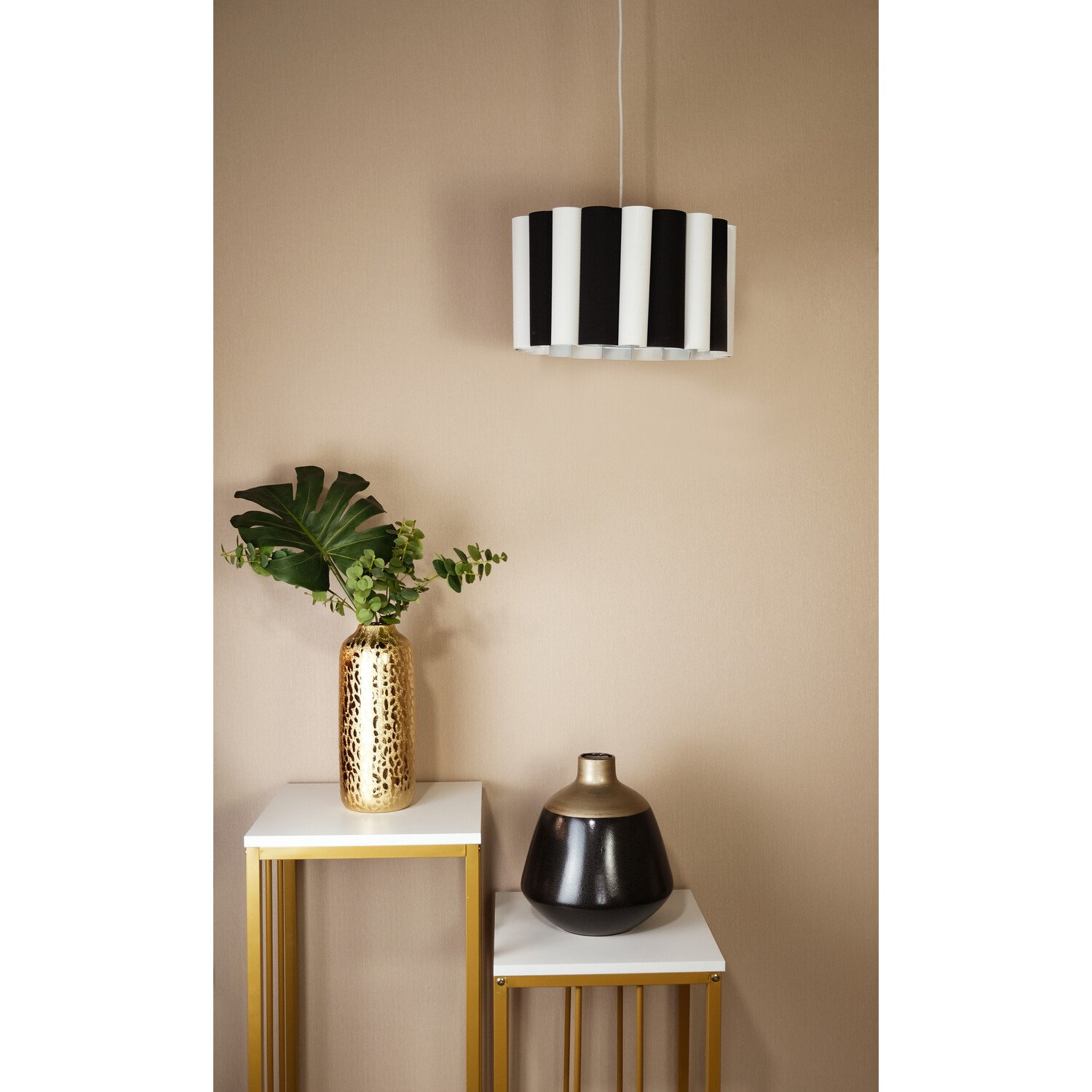 Hughie Stripe Shade - Black Image 5