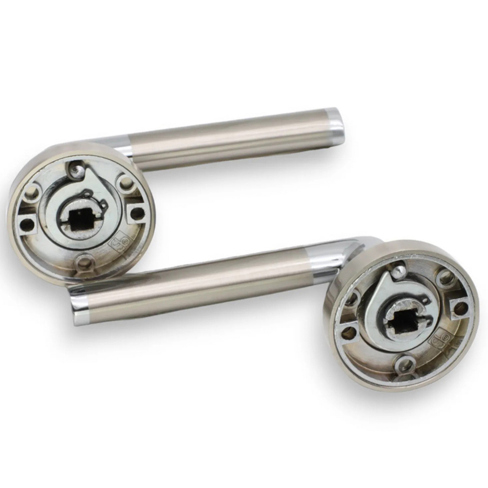 Spira Brass Madrid Dual Tone Lever Door Handle 2 Pack Image 3