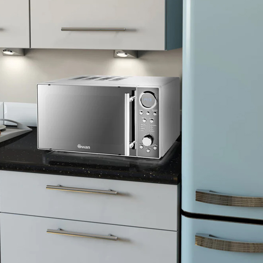 Swan SM3080LN Silver Digital Microwave 20L Image 2