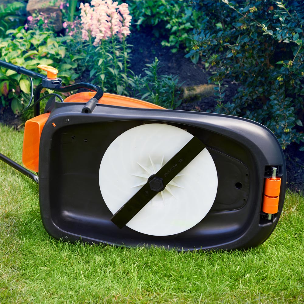 LawnMaster MEH1533 COMBO 1500W Hand Propelled 33cm Hover Electric Lawn Mower with Line Trimmer Image 4
