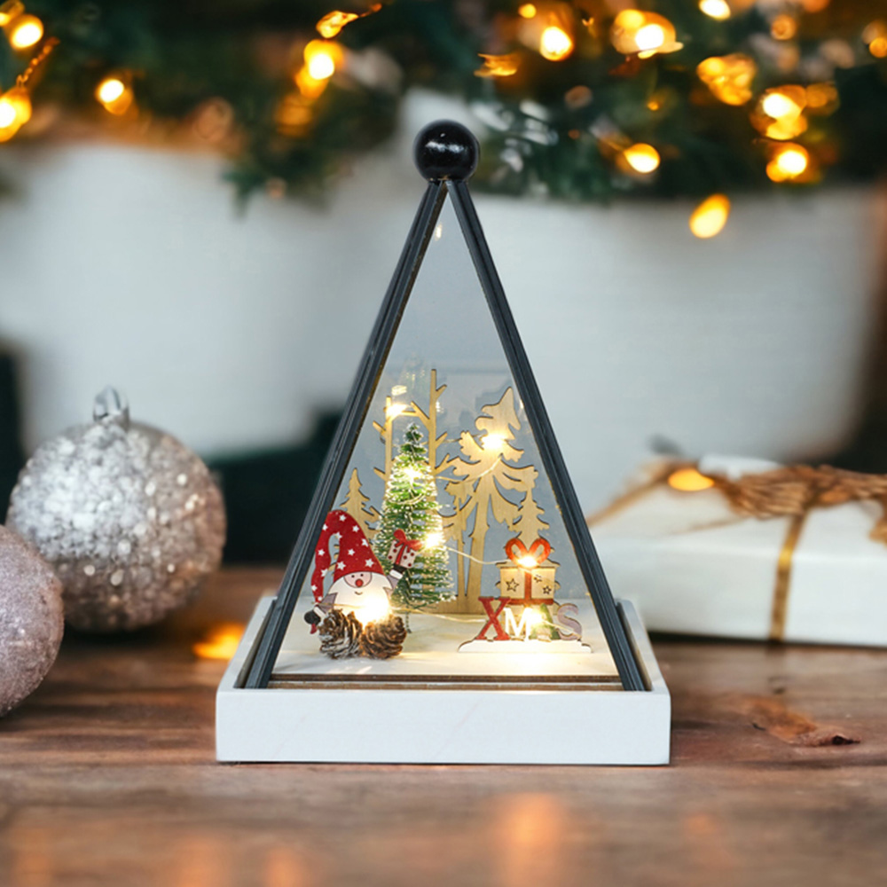 Xmas Haus Triangle Hurricane Glass Led Gonk Scene Image 3