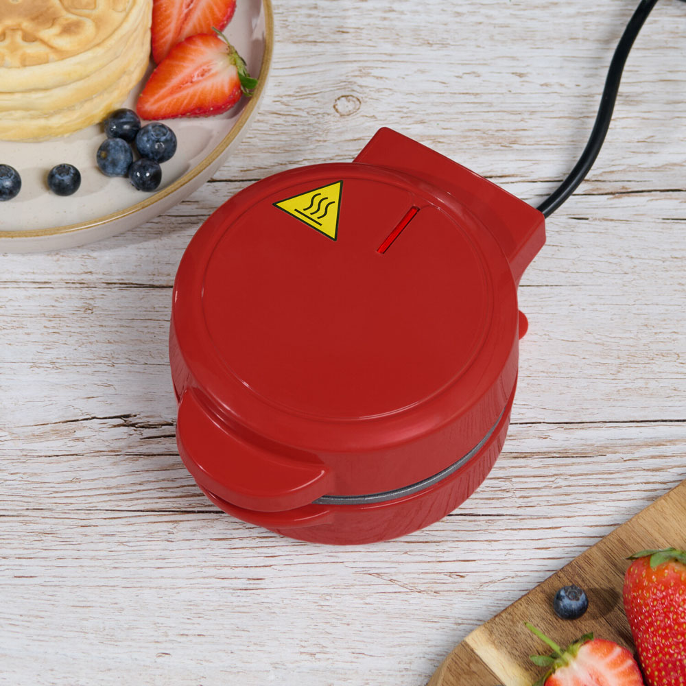 Christmas Waffle Maker Image 4