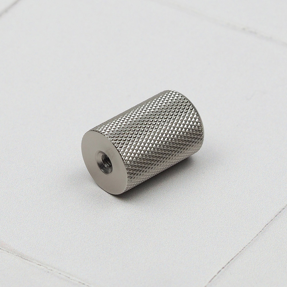 Handle & Home Brushed Nickel Knurled Knob 18mm Image 5