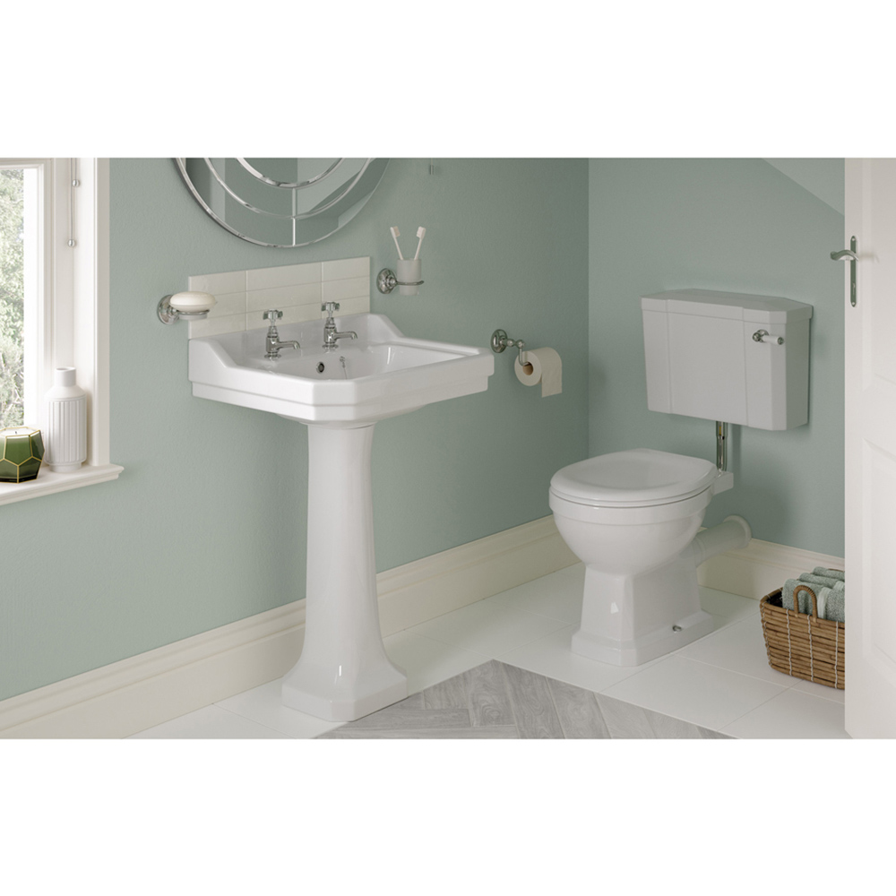 Bathstore Pelosa Low Level WC and Standard Soft Close Seat with Dual Flush Image 5