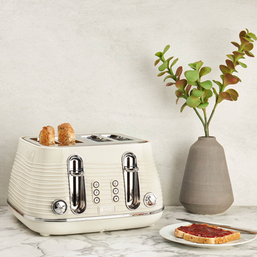 Haden Cream Devon 4 Slice Toaster Image 2