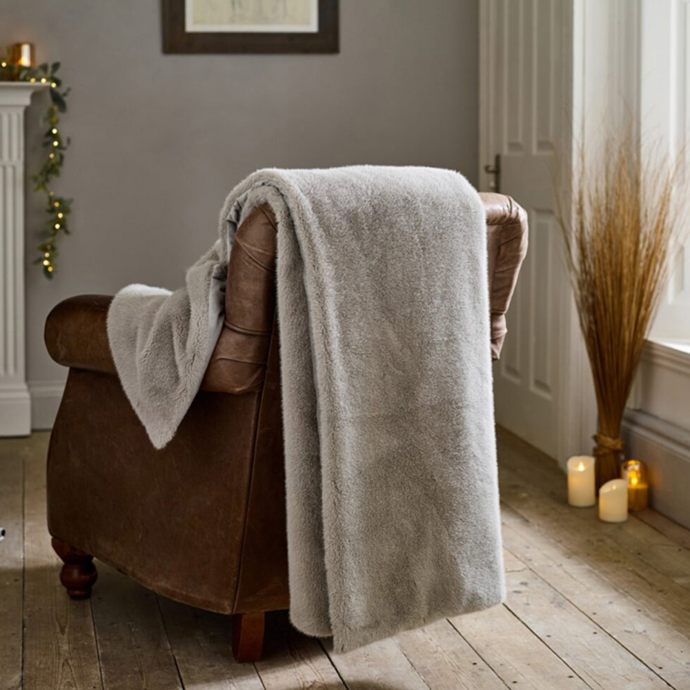 Deyongs Ashford Silver Throw 130 x 180cm Image 2
