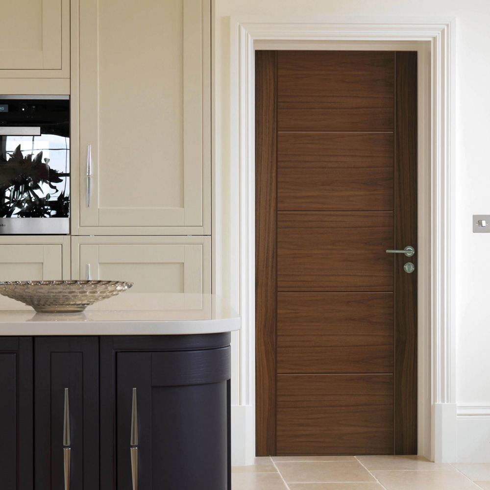 JB Kind Tigris Contemporary Walnut Internal Door 1981 x 610mm Image 2