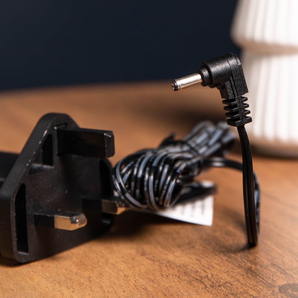 Premier Lit Village TFD0515L 4.5Vdc 3.6VA L Shape Plug-in Adaptor Image 5