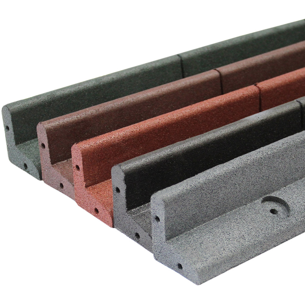 4 x 1.2M Flexible Lawn Edging - Black Image 4