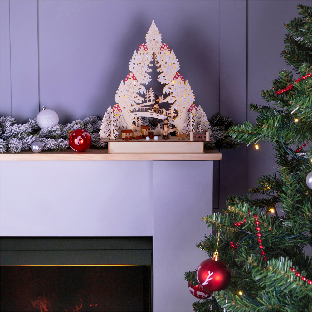 St Helens Festive Light Up Wooden Christmas Scene Decoration Image 3