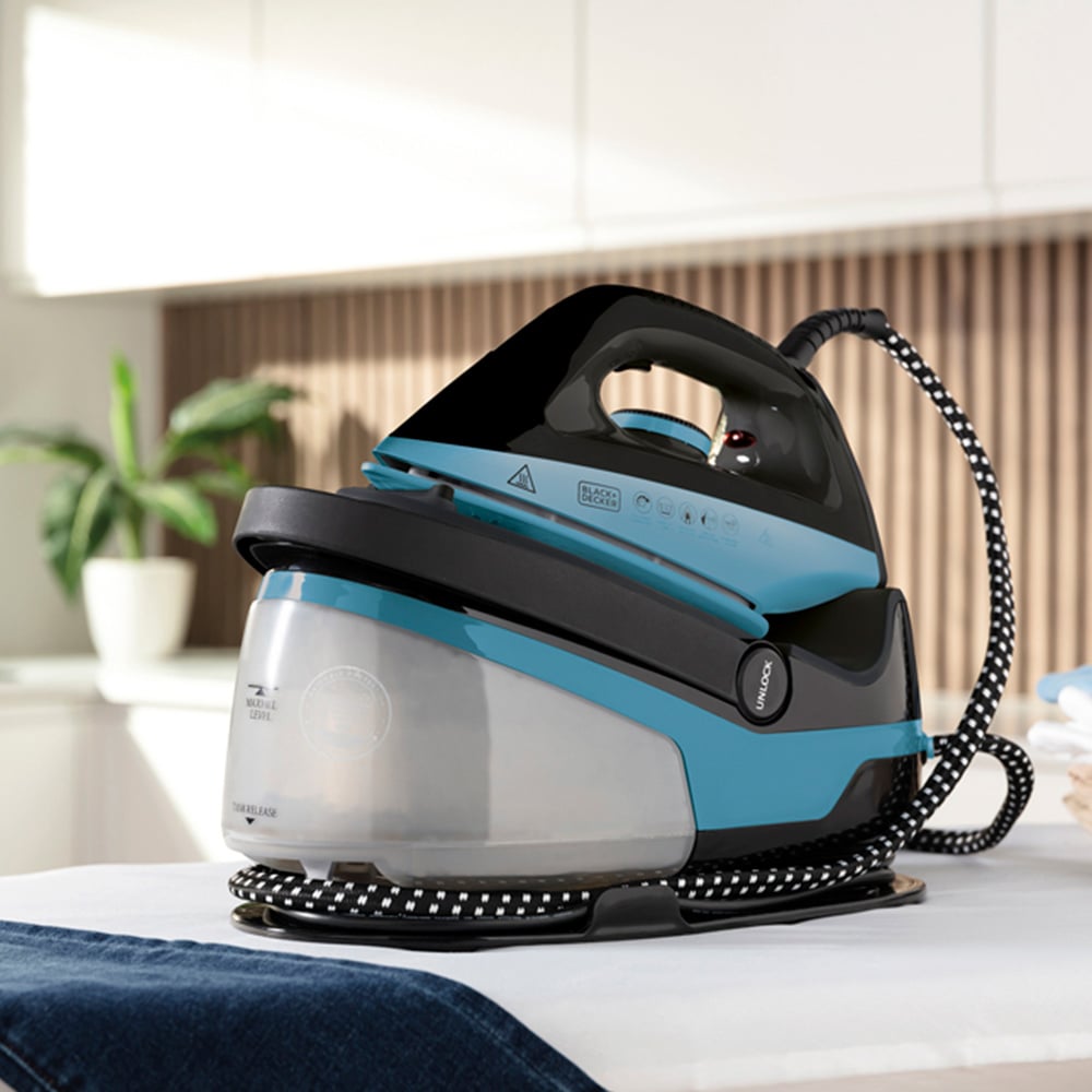 BLACK+DECKER 2700W Steam Generator 1.5L Image 2
